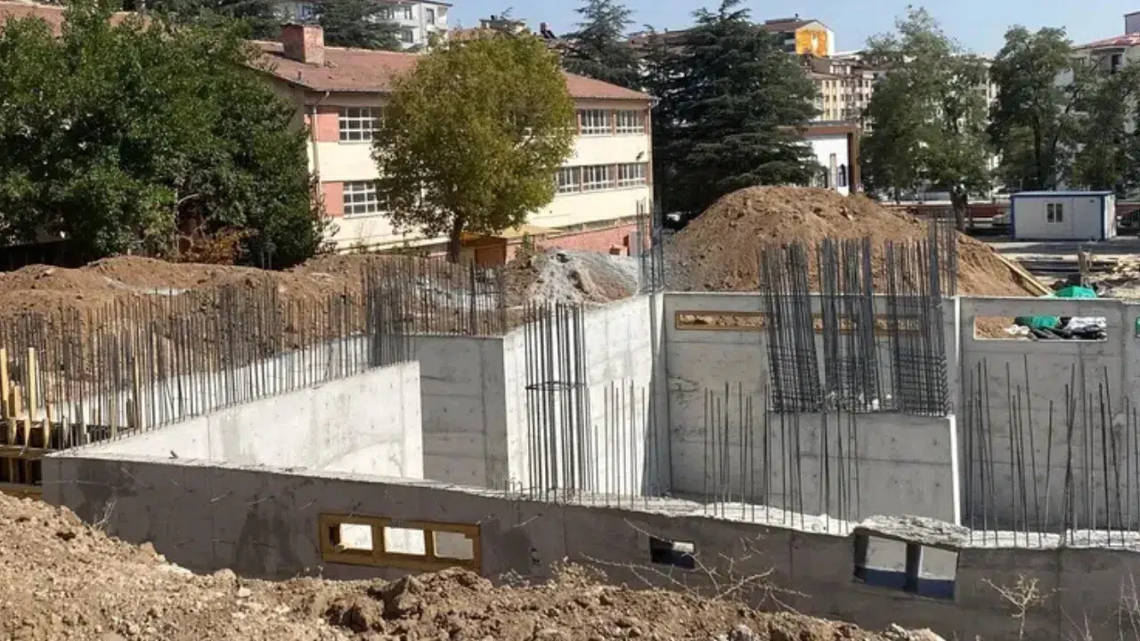 CHP’nin deprem enkazı : Elazığ’da 4 yıldır bitmeyen okul tepkilere neden oldu