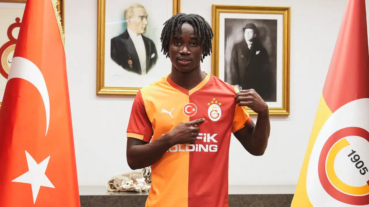 Galatasaray, 18 yaşındaki Renato Nhaga'yı kadrosuna kattı