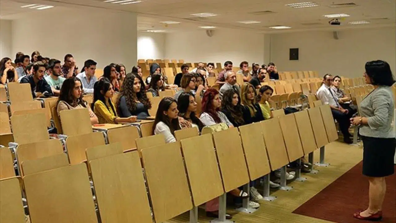 YÖK açıkladı : Kadın öğrenci ve akademisyen sayısı zirveye ulaştı