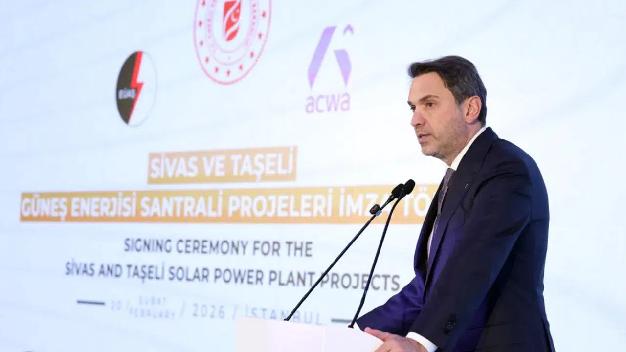 Bakan Bayraktar : Sivas ve Taşeli GES projeleri 2028’de devreye alınacak