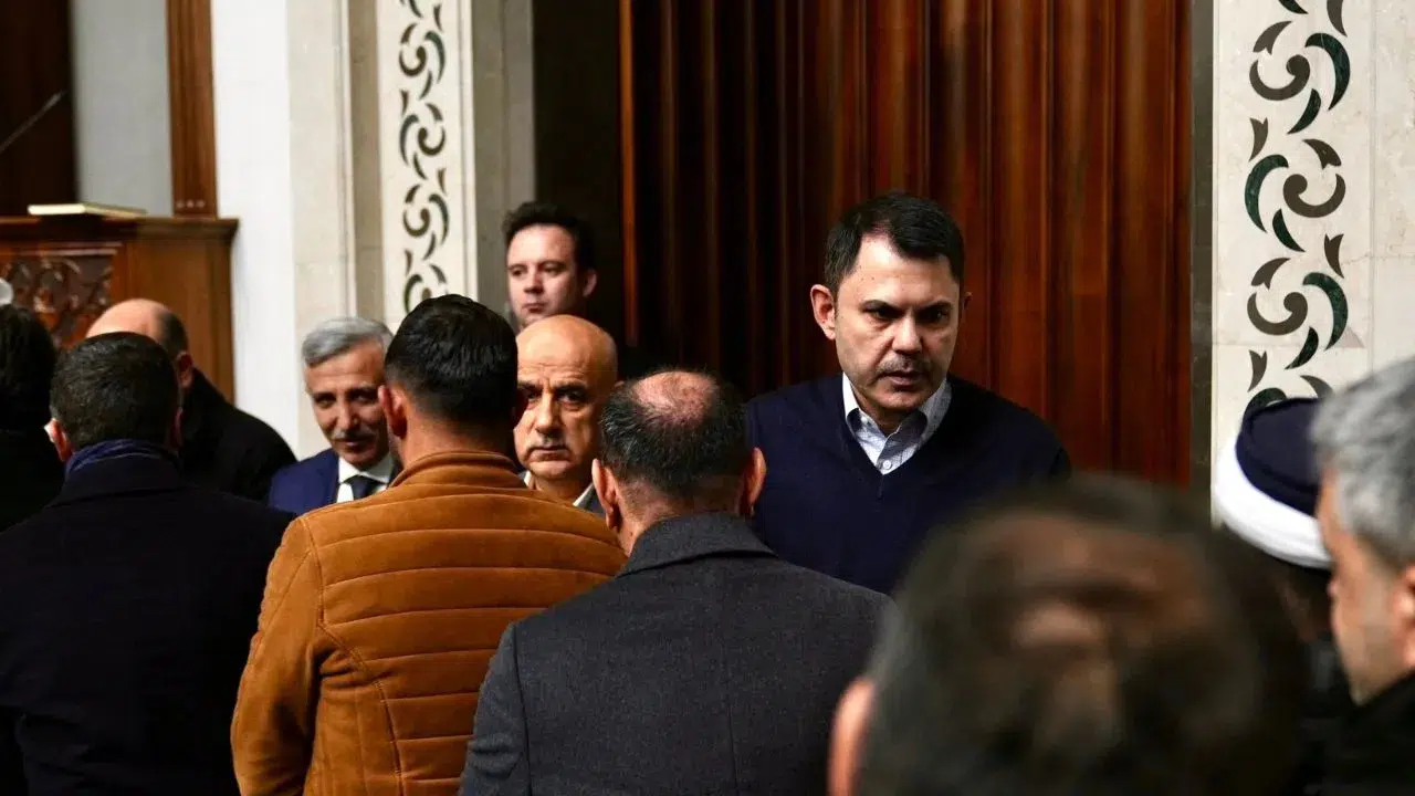 Bakan Kurum Kahramanmaraş'ta : Deprem şehitlerimizin emaneti olan şehirlerimiz daha güzel olsun istiyoruz