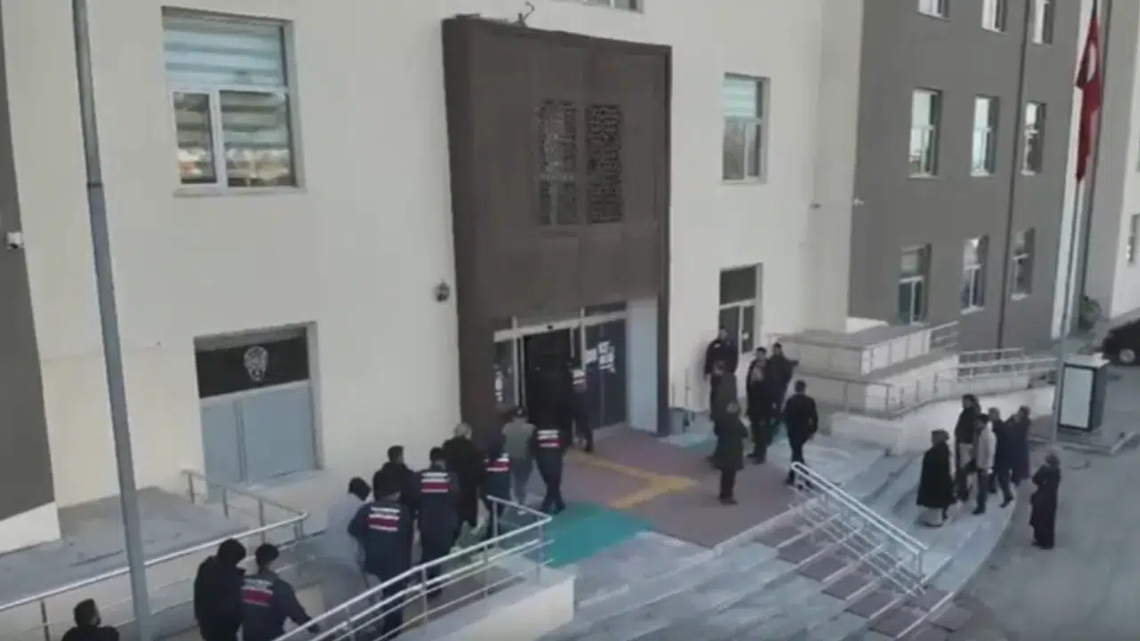 15 ilde organize suç operasyonu : 140 şüpheli yakalandı, 80’i tutuklandı