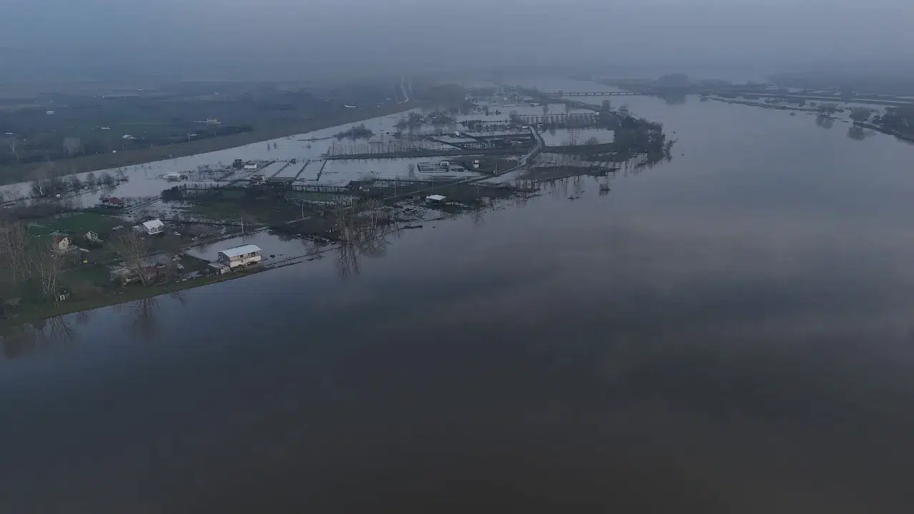 Turuncu alarm verilen Meriç Nehri'nde su debisi düşmeye başldı