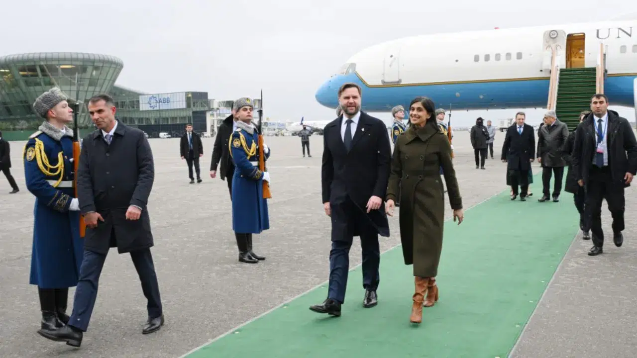 ABD Başkan Yardımcısı Vance, Azerbaycan'da