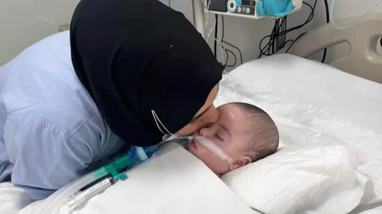 Anne Serpil Demirel'in hukuk mücadelesi : 52 günlük Göktuğ bebeği ihmal mi öldürdü ?