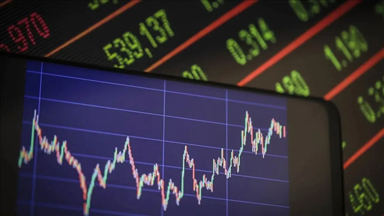 Tarife restleşmesi ve faiz küresel piyasaları dalgalandırdı