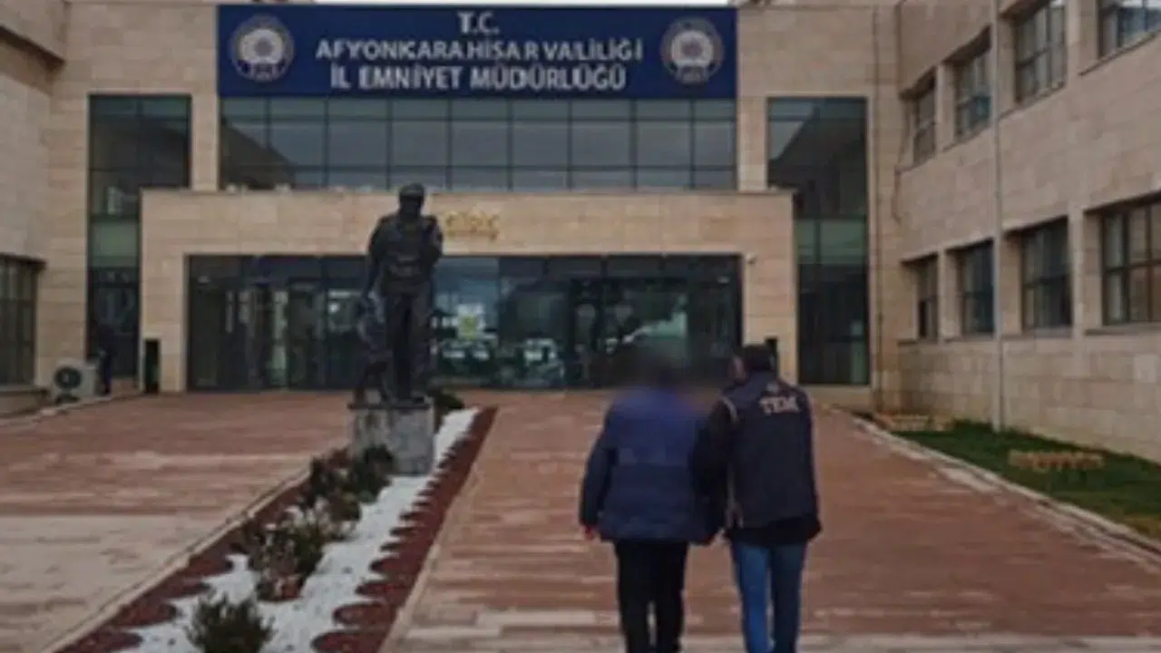 FETÖ'den aranan şahıs Afyonkarahisar'da yakalandı