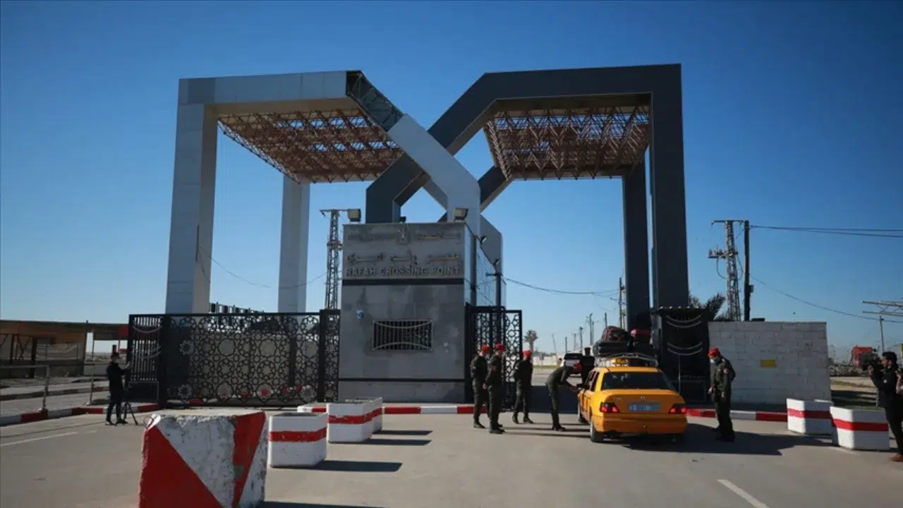 Gazze ile Mısır arasındaki Refah Sınır Kapısı deneme amaçlı açıldı!