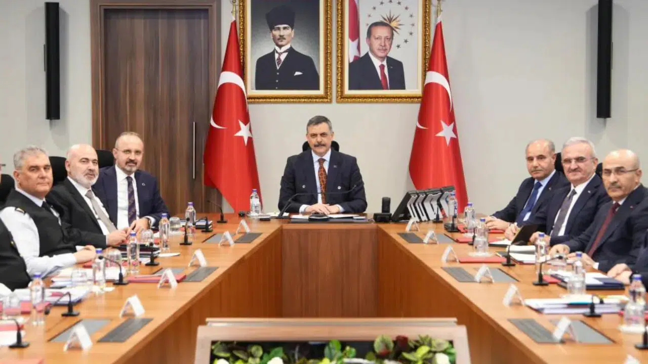 İçişleri Bakanı Mustafa Çiftçi, birim amirleriyle görüştü