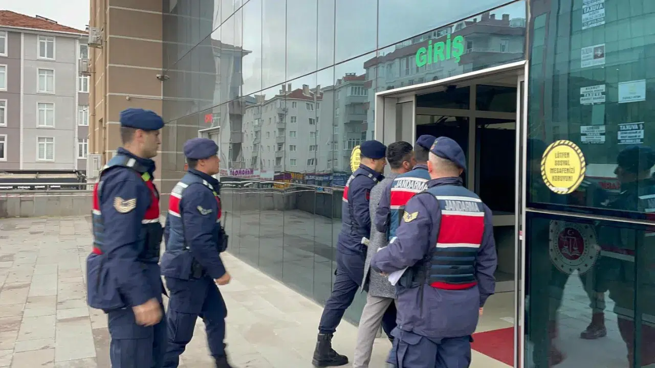 Tekirdağ Çerkezköy'de arkadaş kavgasında kan döküldü