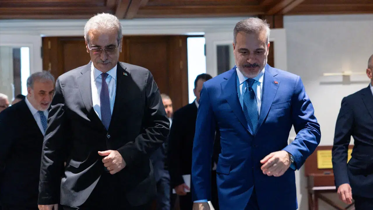 Bakan Fidan Gazze Yönetimi Ulusal Komitesi Başkanı Şaas ile bir araya geldi