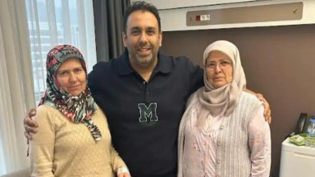 Bursa'da iki kız kardeş kanseri aynı gün yendi