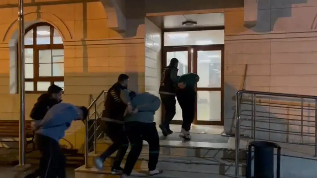 Arnavutköy'de 3 firari şahıs yakalandı