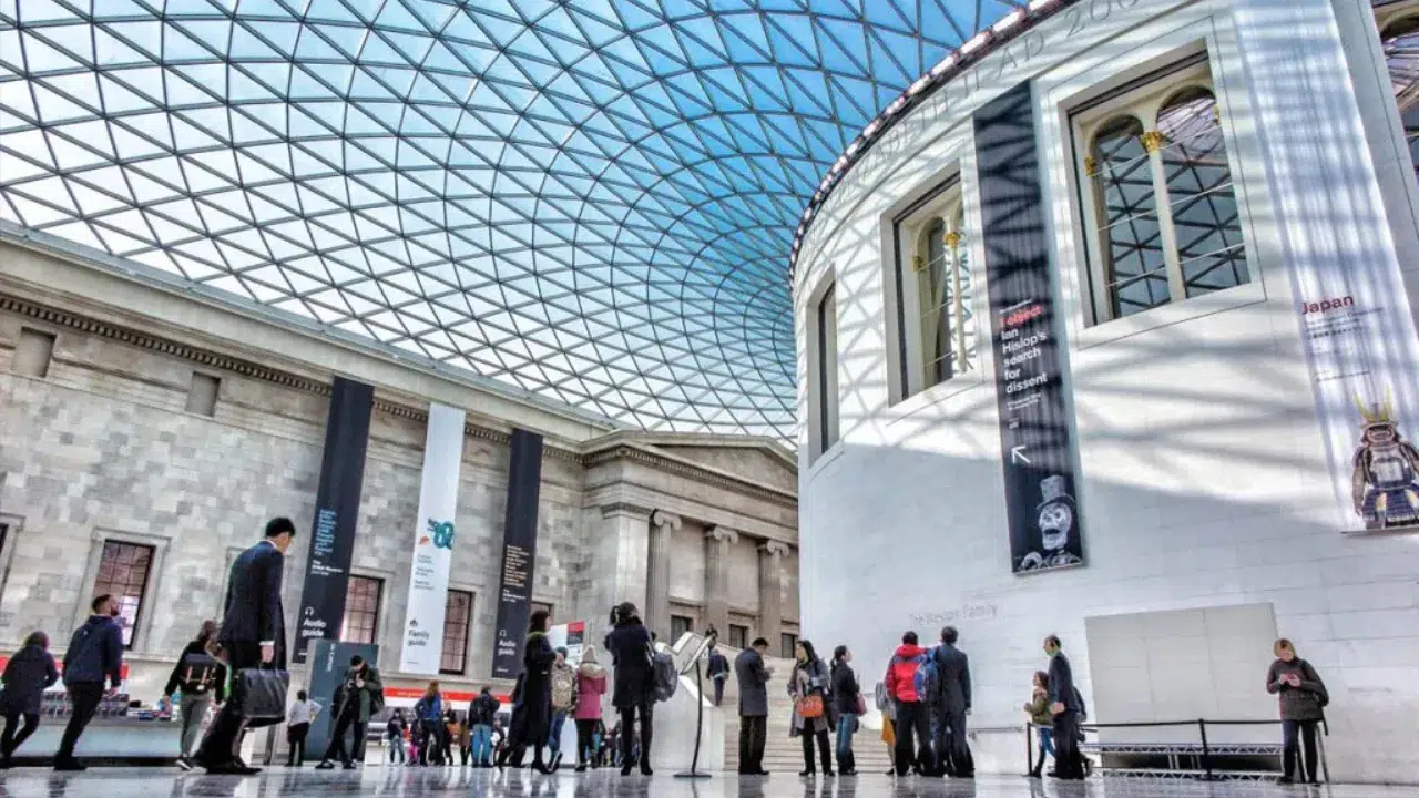 British Museum, Kral Henry VIII’in ilk eşi Katherine of Aragon’a ait altın kolyeyi koleksiyonuna kattı