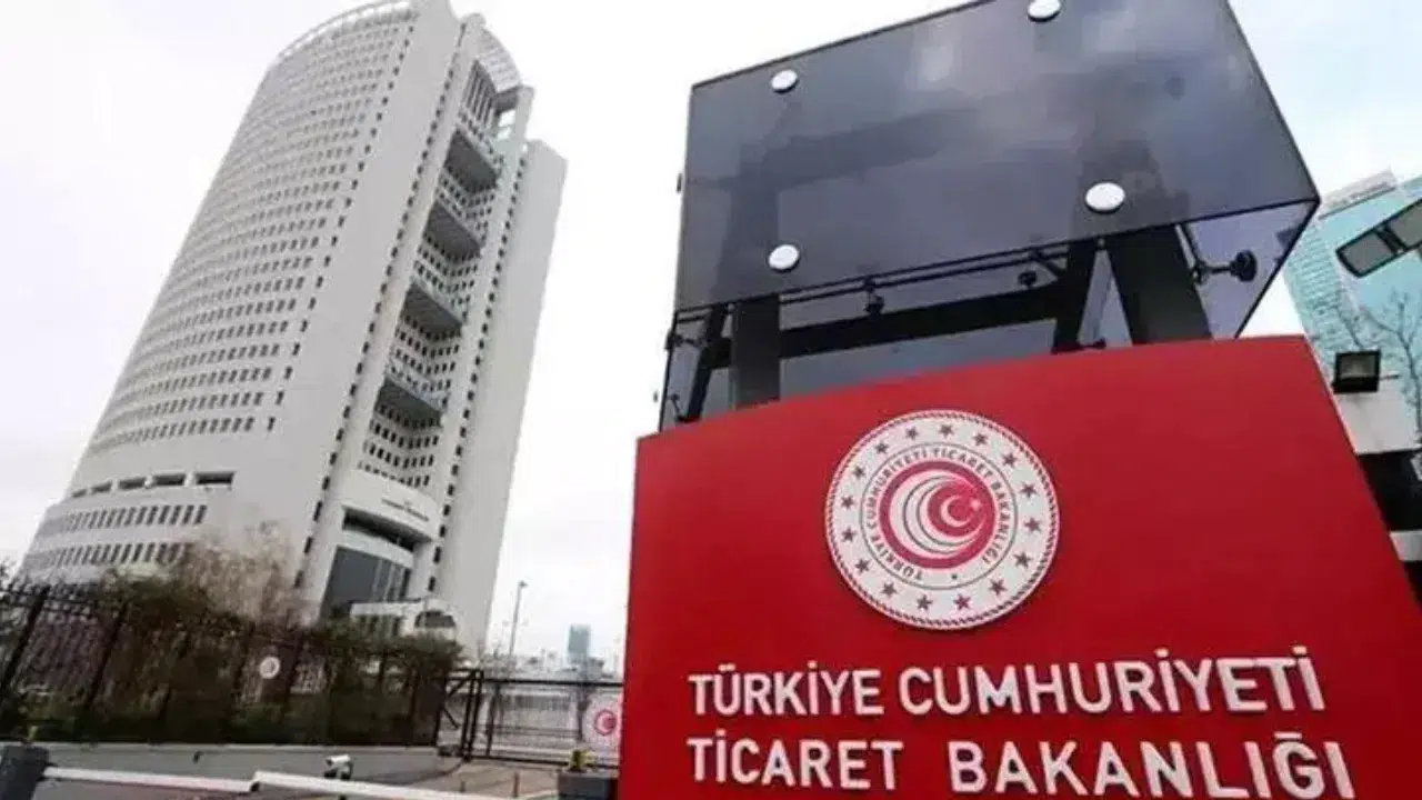 Ticaret Bakanlığı’ndan yasa dışı bahis yapan 11 hesaba ve bıçak reklamlarına yaptırım
