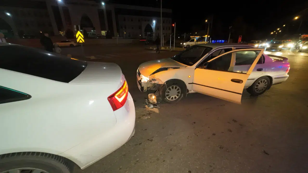 Karaman'da kaza : 1 yolcu yaralandı