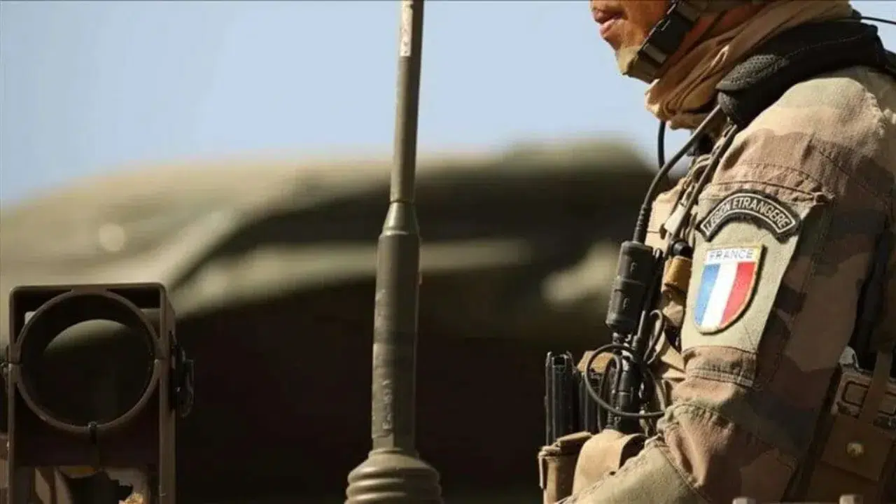 Kışlada alkol alan askerlerin eğlencesi kanlı bitti : 1 ölü, 4 gözaltı