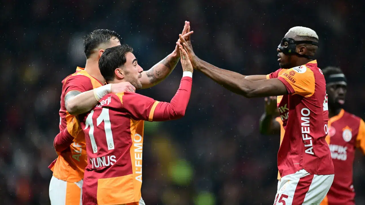 Galatasaray, Kayserispor'u 4-0 yendi