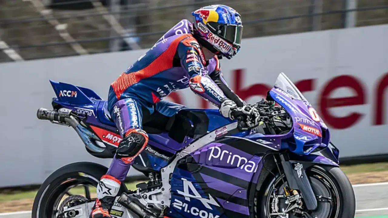 MotoGP'nin ilk etabı Tayland'daki sprint yarışında Toprak Razgatlıoğlu 20. sırada