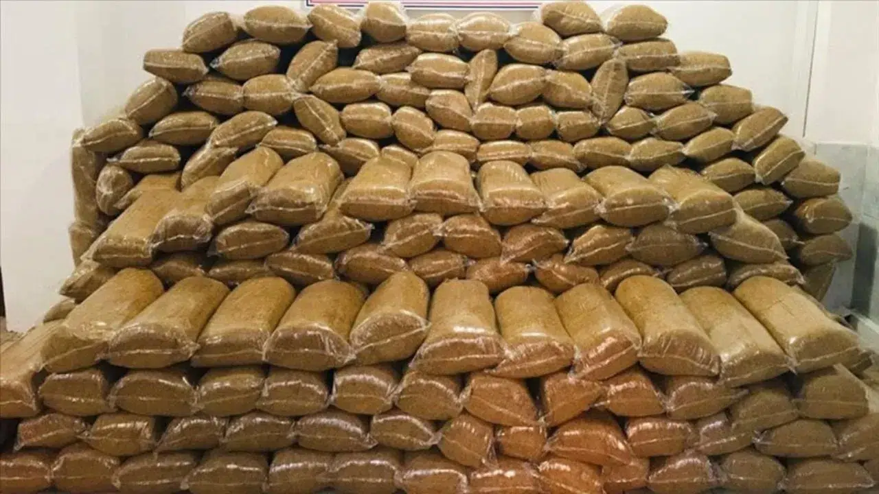 2,5 ton kaçak tütün Adana'da ele geçirildi