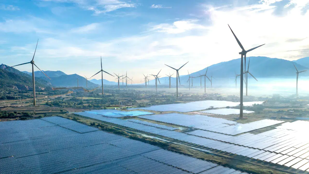 Elektrik fiyatları iki gün üst üste bazı saatlerde 0 TL oldu