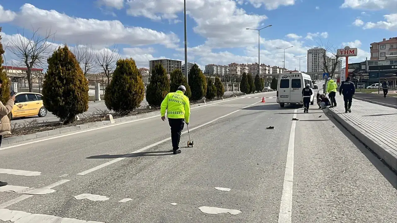 Karaman’da minibüsün çarptığı 57 yaşındaki yaya ağır yaralandı
