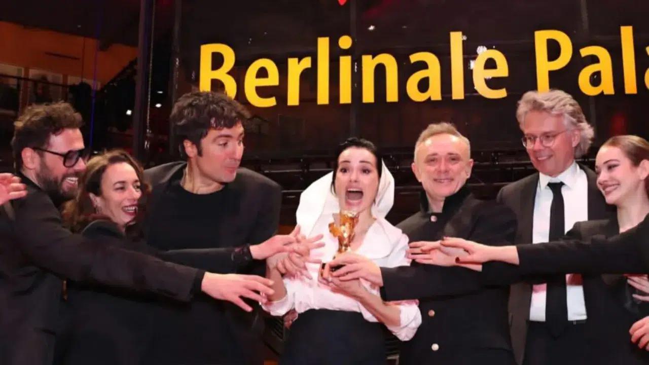 Özgü Namal'ın  Altın Ayı  mutluluğu