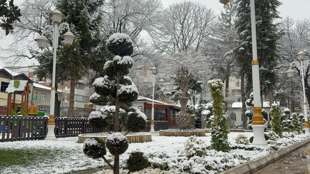 Tokat beyaz örtüyle kaplandı