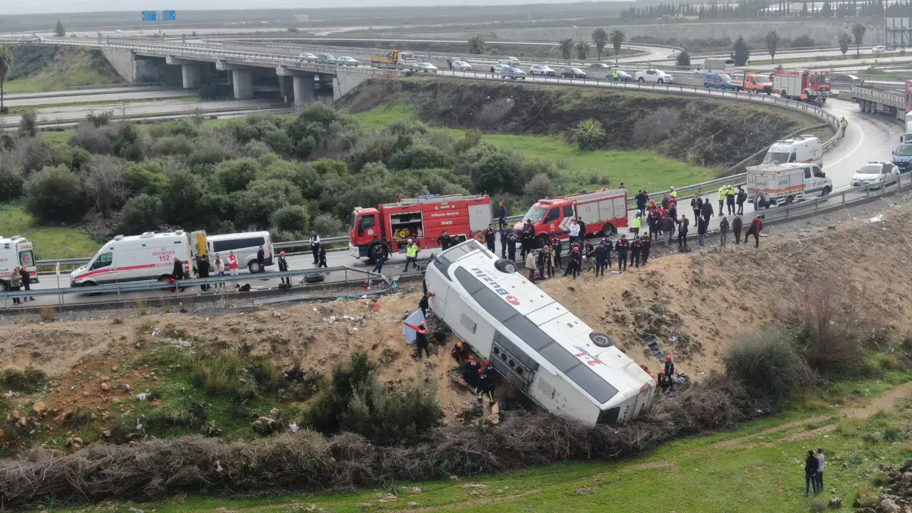 Antalya'daki Kazada Hayatını Kaybeden Yolcu Resmiye Göktepe Kimdir?