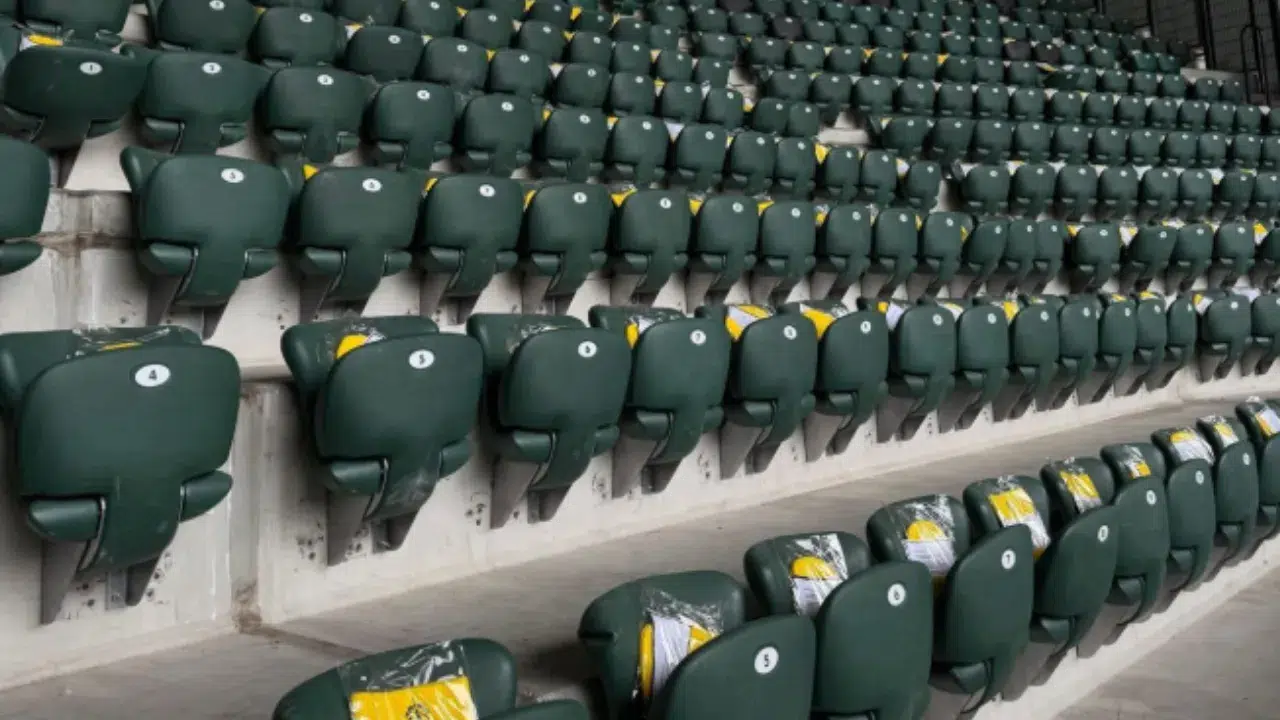 Fenerbahçe, Kocaelispor ile oynanacak deplasman tribünlerine sarı bereler yerleştirdi