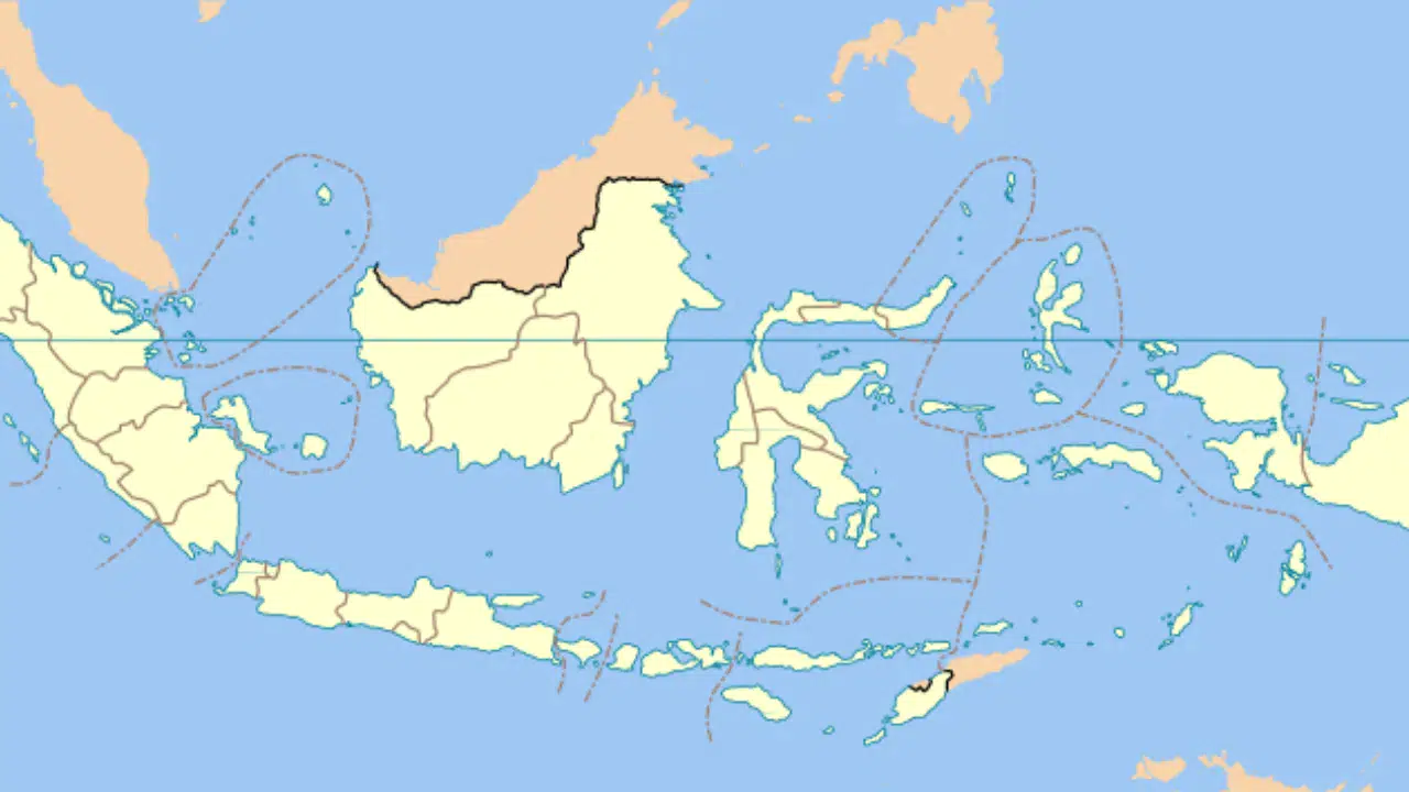 Endonezya'da obruk tarım arazisini yuttu