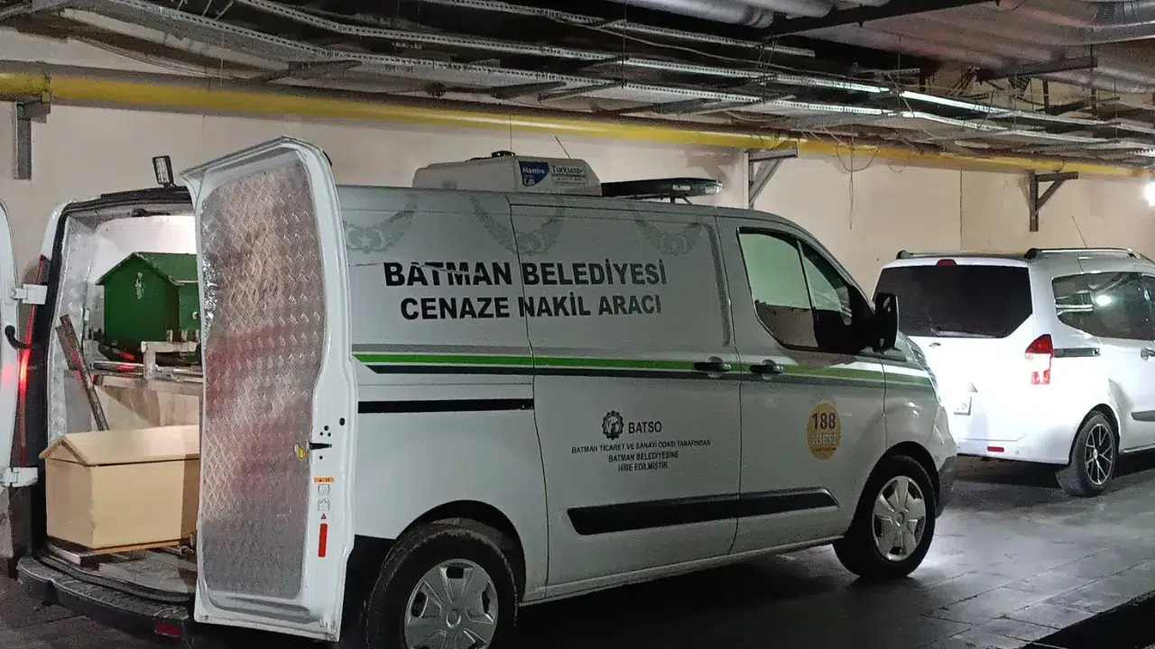 Batman'da feci kaza : Yolun karşısına geçmeye çalışan 7 yaşındaki çocuk hayatını kaybetti