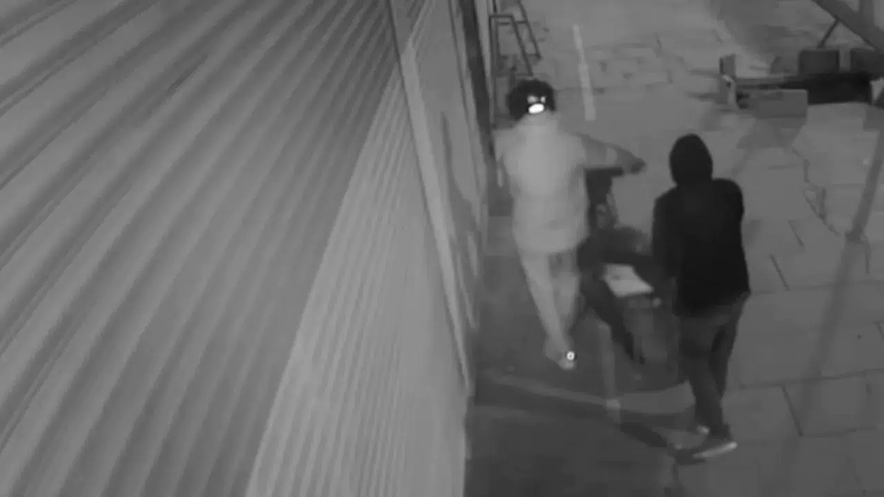 Sultangazi'de kuyumcu soyan 2 kişi tutuklandı