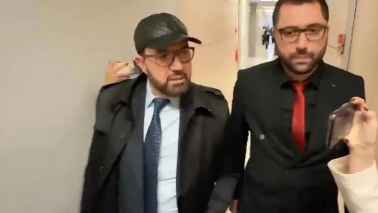 Doktor Bülent Cihantimur'dan avukatlarına suç duyurusu : 15 milyon 800 bin lira dolandırıldım