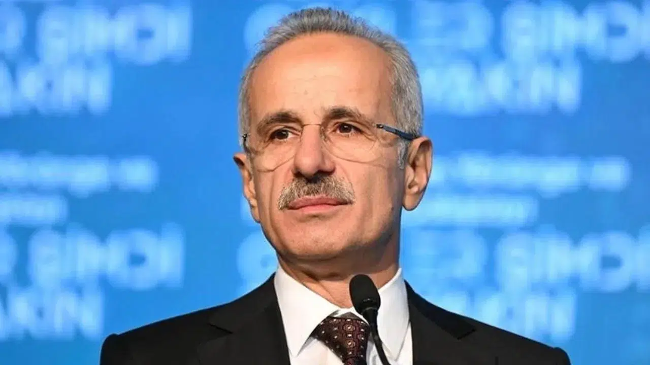 Bakan Uraloğlu açıkladı : Denizlerde 7 bin 861 kişi sağ kurtarıldı