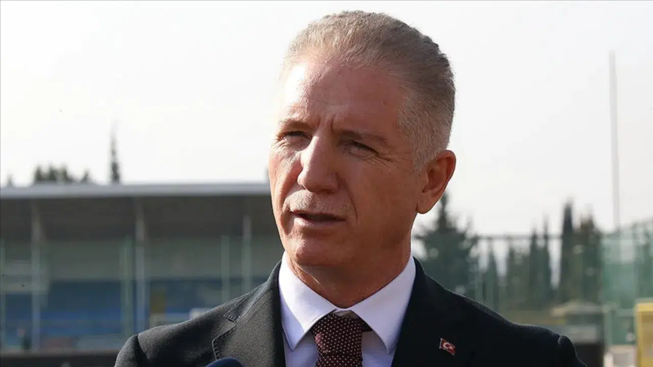 Vali Gül : 9 kişi yaralı olarak çıkarıldı çeşitli hastanelere sevk edildi