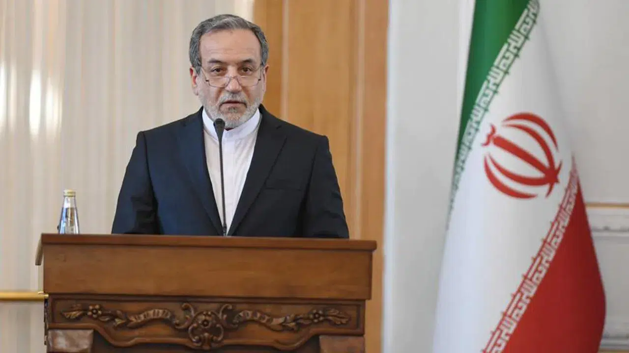 İran'dan 'Bölgedeki ABD üsleri meşru hedefimizdir' açıklaması