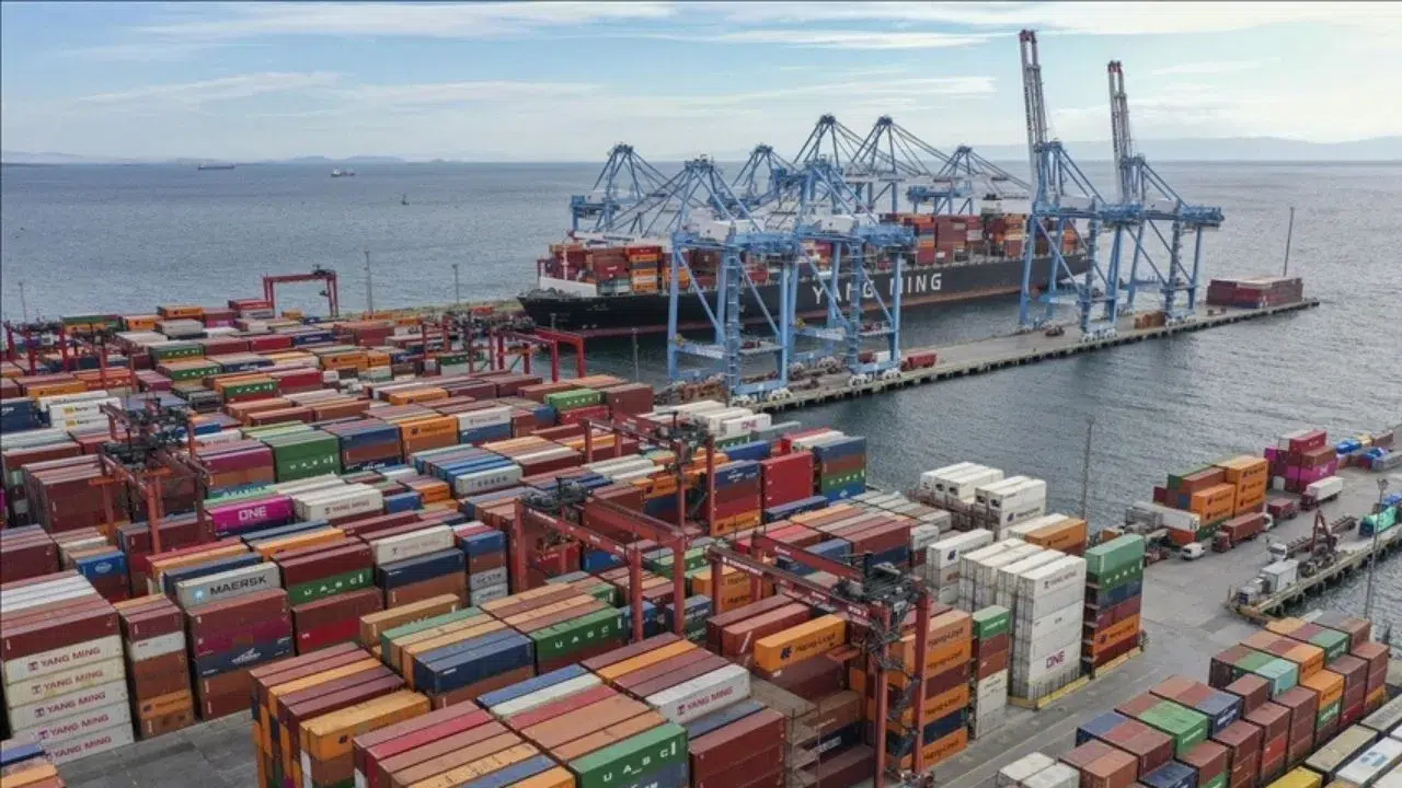 Dış ticaret verileri açıklandı : İhracat 21 milyar doları aştı
