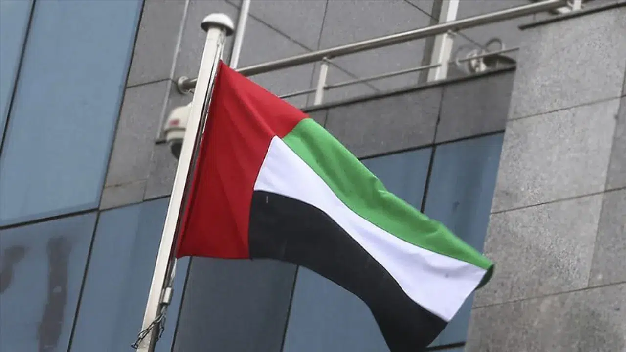 BAE, Tahran Büyükelçiliğini kapattı