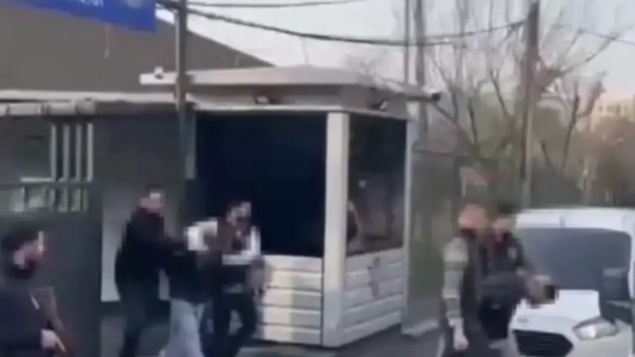 Beşiktaş’ta iş yeri yakılan kişi, Üsküdar’da silahlı saldırıda hayatını kaybetti