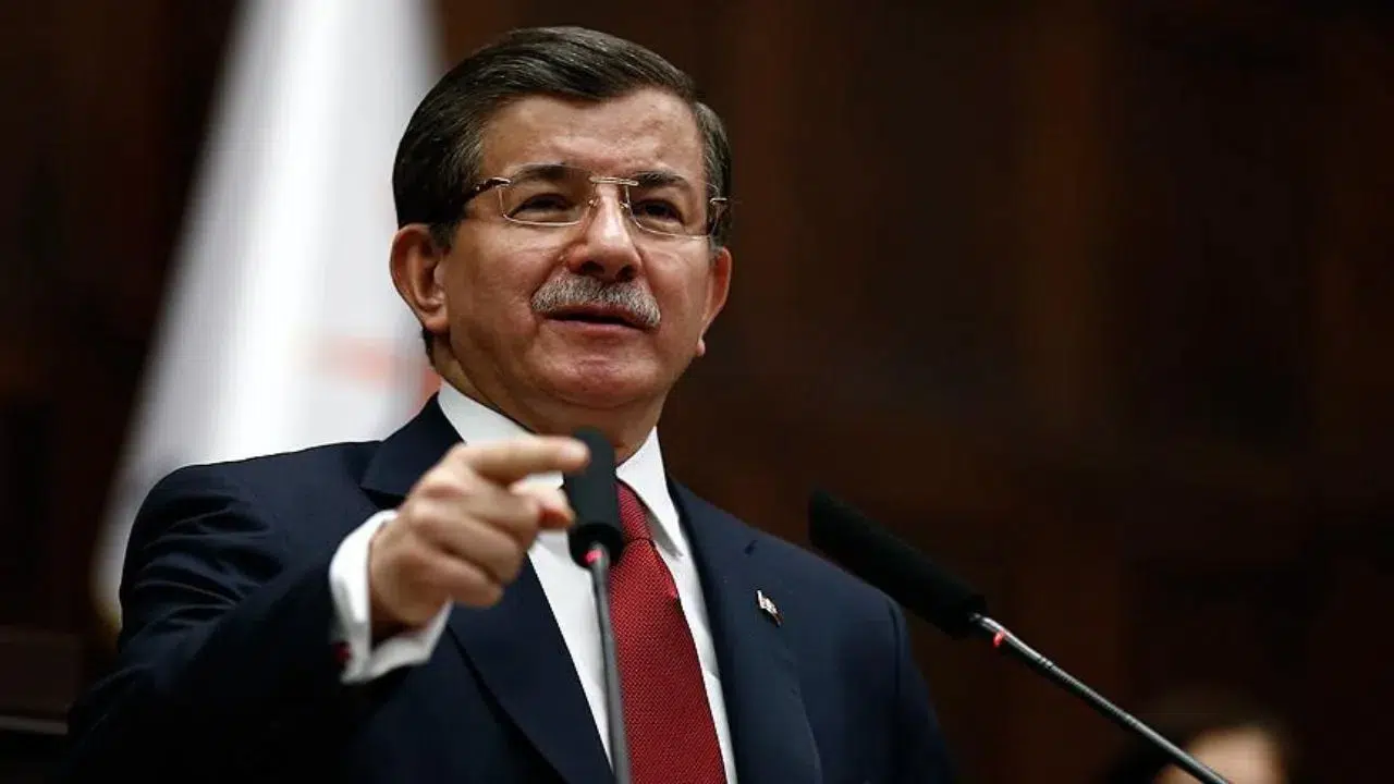 Başkan Davutoğlu : Cumhurbaşkanı Erdoğan'a suikast olursa kanımın sonuna kadar savunurum