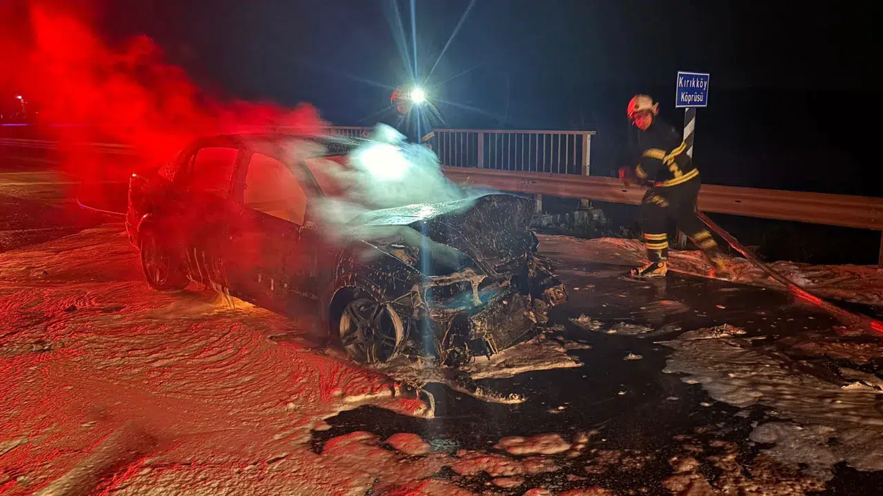 Lüleburgaz'da zincirleme kazada 2 kişi yaralandı