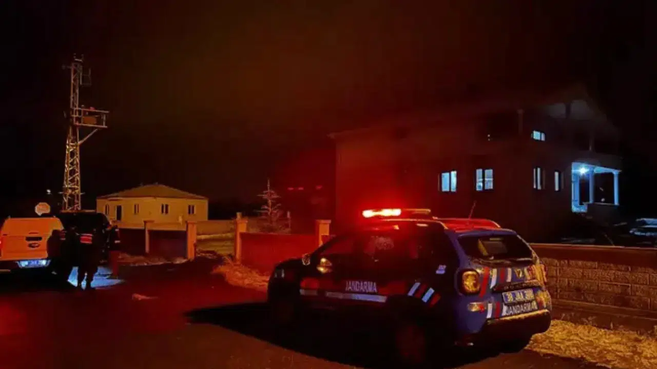 Kayseri'de iki aile arasında silahlı kavga : 1 kişi hayatını kaybetti , 2 yaralı