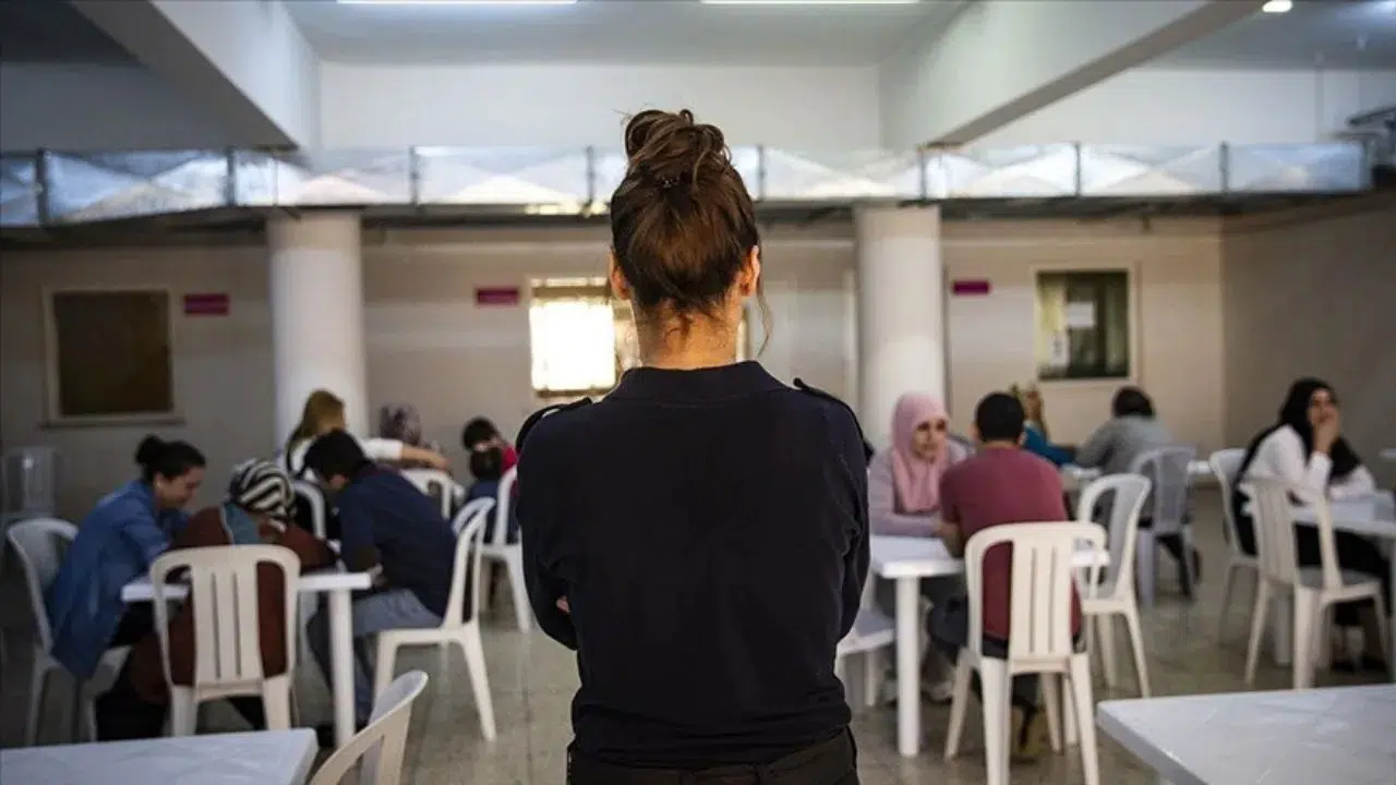 Çocuk nedeniyle infaz ertelemesi tartışma yarattı : Hakimden bakanlığa kritik başvuru