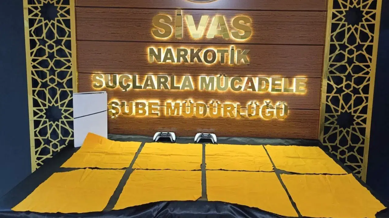 Sivas'ta uyuşturucu operasyonu : 5 kişi tutuklandı