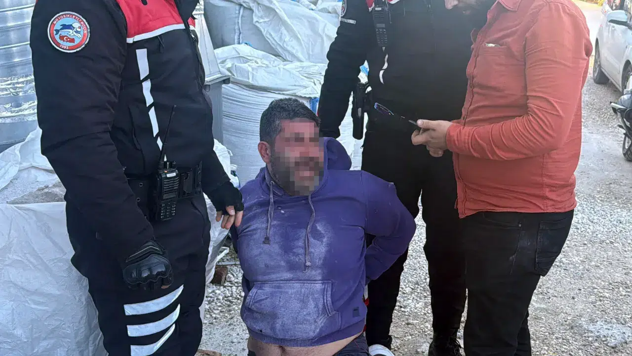 Maaşını alamadığını iddia eden işçi iş yerini yaktı