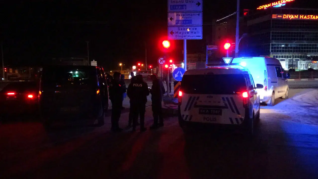 Malatya'da husumetliler arasında bıçaklı kavga : 5 kişi yaralandı