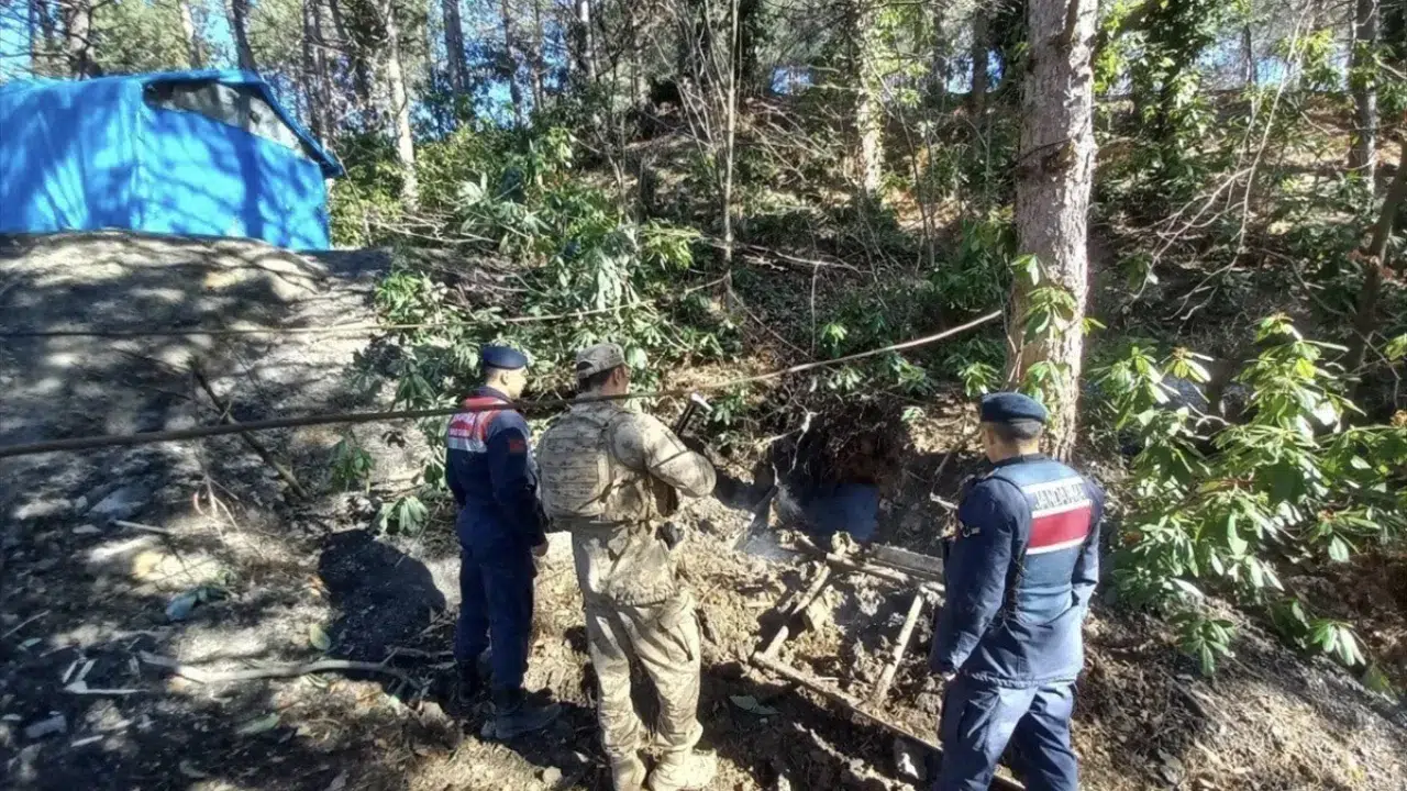 Zonguldak'ta kaçak maden operasyonu : Ruhsatsız işletilen 6 ocak imha edildi