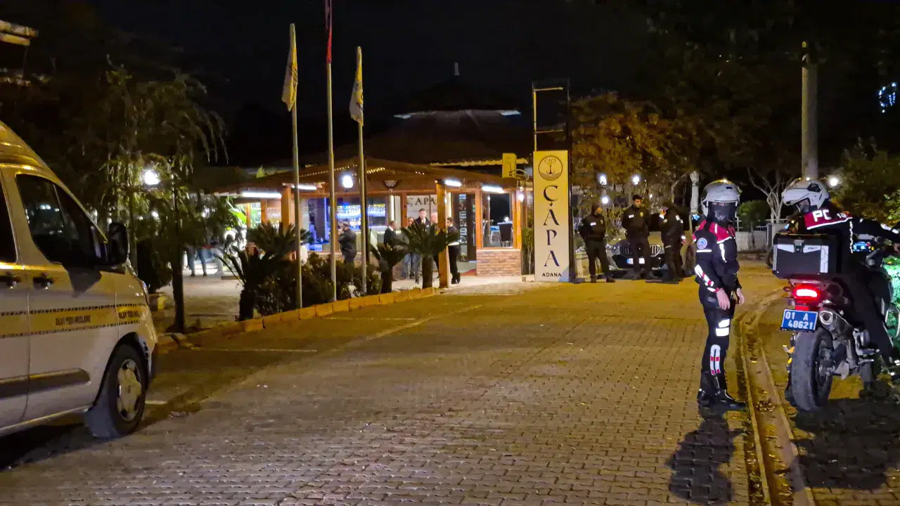 Adana'da restoranda silahlı kavga : 1 ölü, 1 yaralı