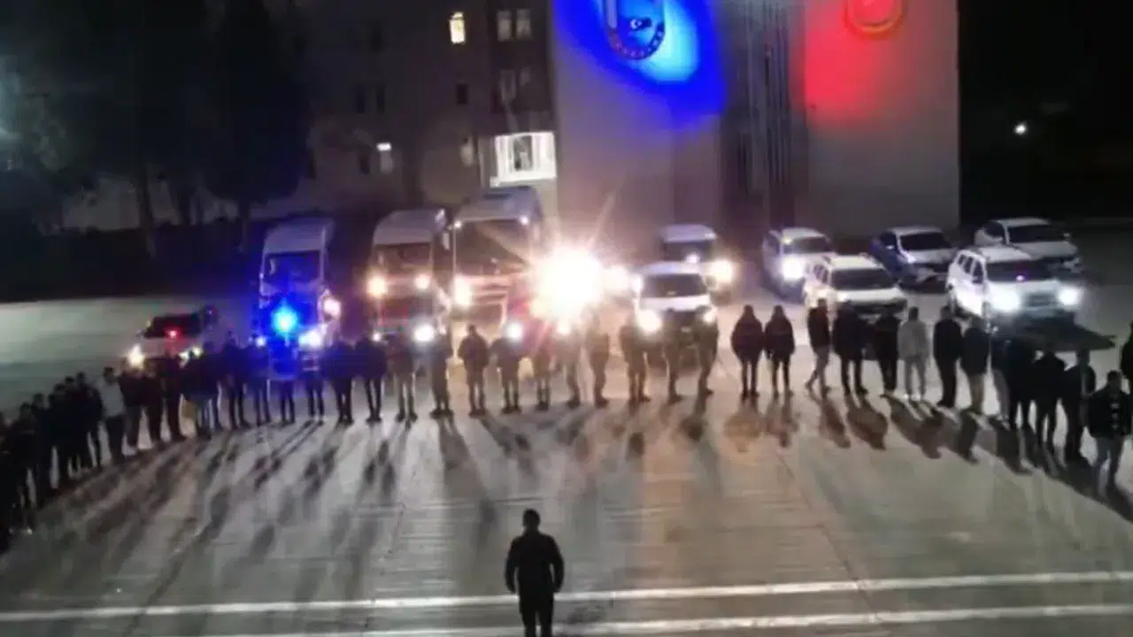 Adana merkezli 6 ilde yasa dışı bahis operasyonu : 28 şüpheli yakalandı